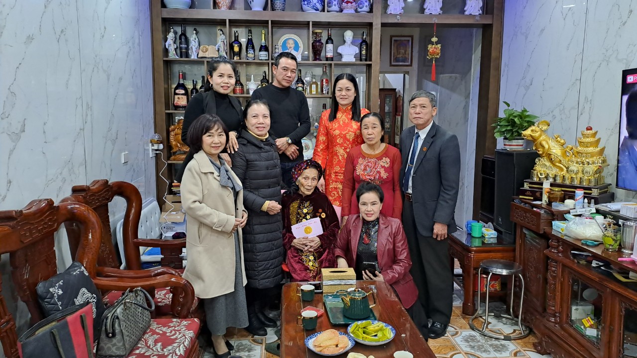 Anh Chúc Thọ