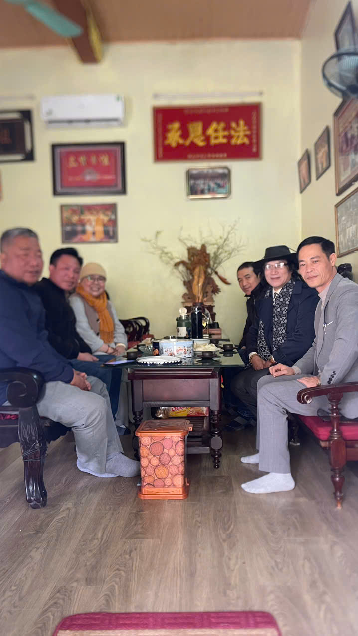 Hình ảnh họ Trần - Bình Giang gặp mặt đầu xuân
